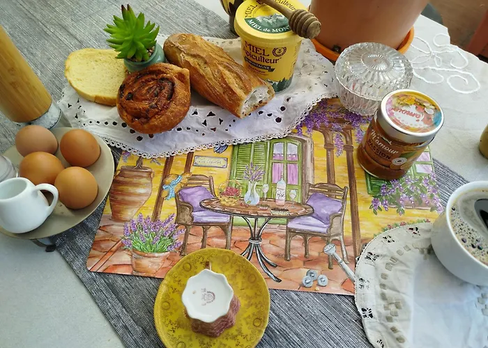 Ev'reve 住宿加早餐酒店 Saint-Raphaël