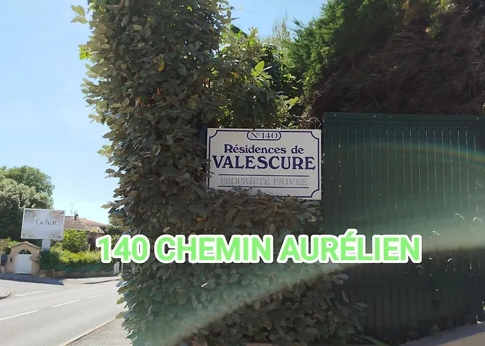 Ev'reve Bed & Breakfast *